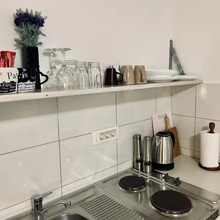 Apartman Cosy Basement By The Sea *